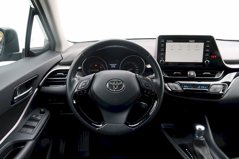Toyota C-HR (2022) 1,8 E-CVT /90 kW COMFORT - fotka 10 z 24