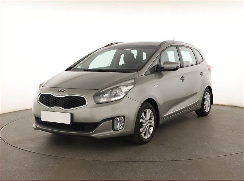 Kia Carens (2013) 1.7 CRDi, nová STK, Tažné - fotka 2 z 18