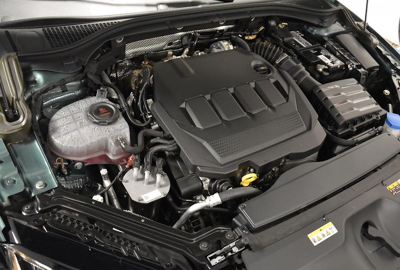 Škoda Superb (2023) L&K 2,0 TDI 147 kW 7-st aut 4x - fotka 53 z 66