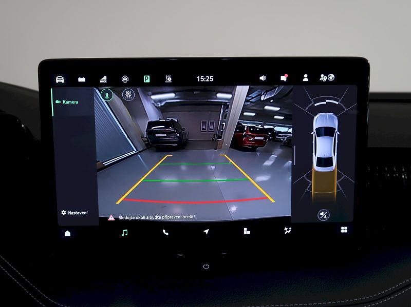 Škoda Superb (2025) iV SPORTLINE 1.5TSI 150KW NAVI - fotka 36 z 47