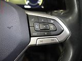 Volkswagen Golf (2020) 2.0 TDi, ČR, Life - náhled 16
