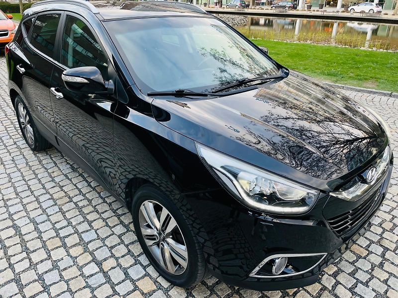 Hyundai ix35 2.0CRD 4X4 AUT KAMERA SERVISKA - fotka 8 z 44
