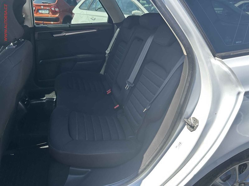 Ford Mondeo (2015) 1.5 TDCi, 2.maj,ČR, AC, navi - fotka 10 z 17