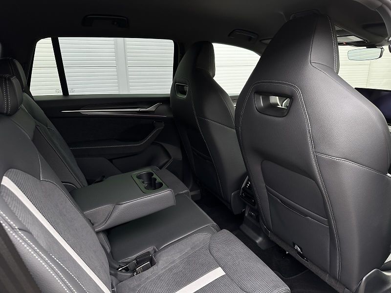 Škoda Kodiaq 2.0TDi 4x4 DSG 193PS Sportline - fotka 44 z 53