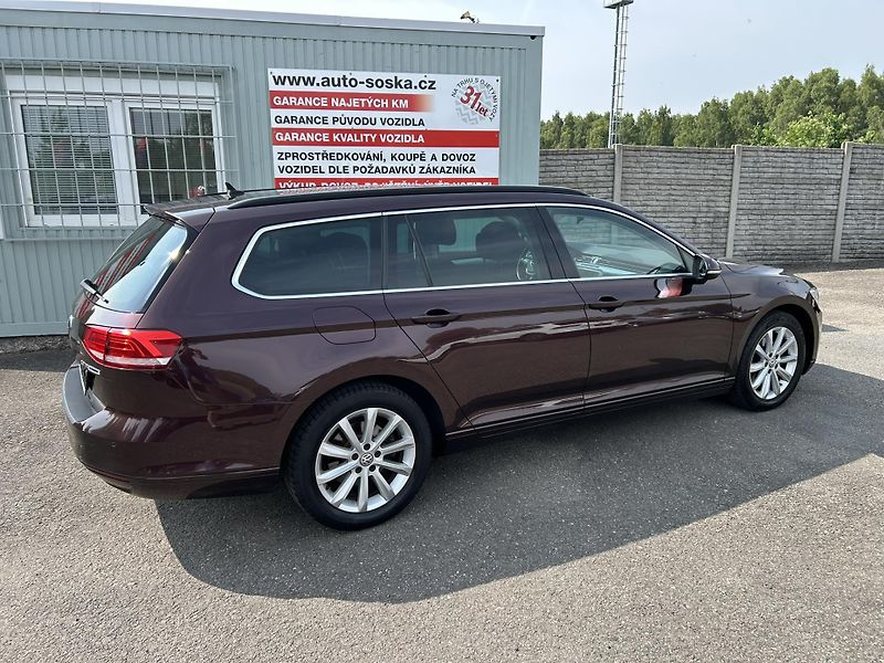 Volkswagen Passat (2018) 2,0TDI Comfortline TOP!!! - fotka 20 z 27