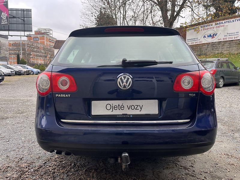 Volkswagen Passat (2008) 1,9 TDi 77 Kw TAŽNÉ - fotka 6 z 17