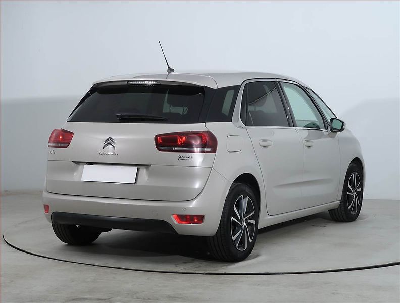 Citroën C4 Picasso (2018) 1.6 BlueHDi, ČR,1.maj - fotka 5 z 21