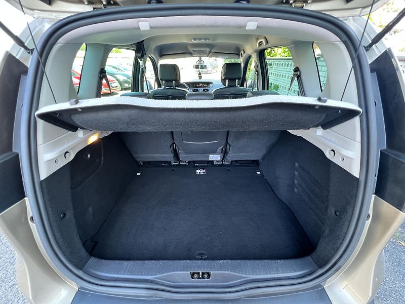 Renault Scénic 1.2TCe KLIMA TEMPOMAT ALU - fotka 27 z 43