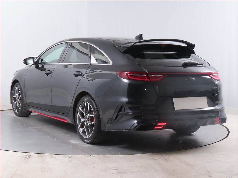 Kia Pro_Ceed (2019) GT-Line 1.4 T-GDI, Serv.kniha - fotka 4 z 15