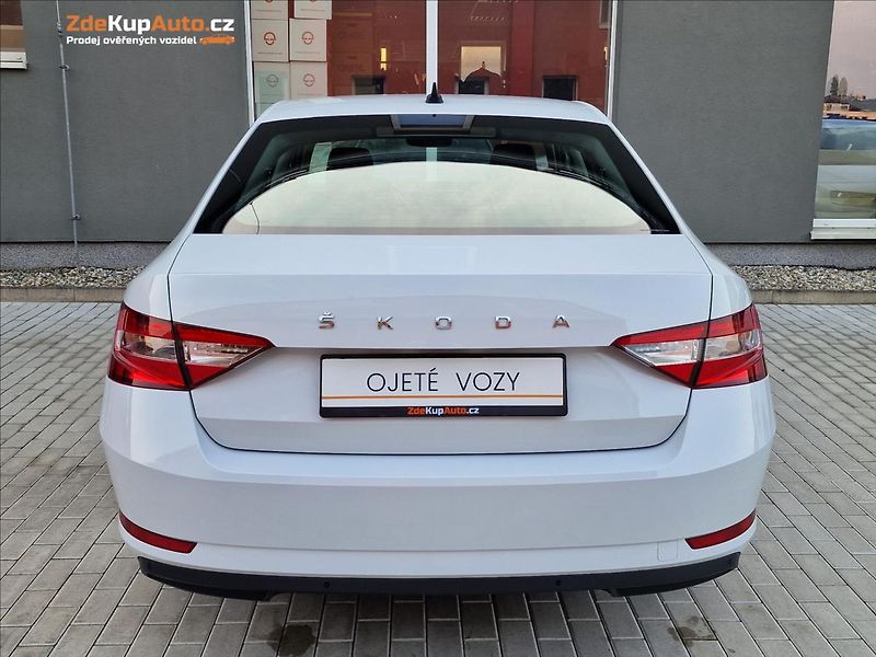 Škoda Superb 2.0TDI 110kW,původ ČR,1.Maj - fotka 9 z 50