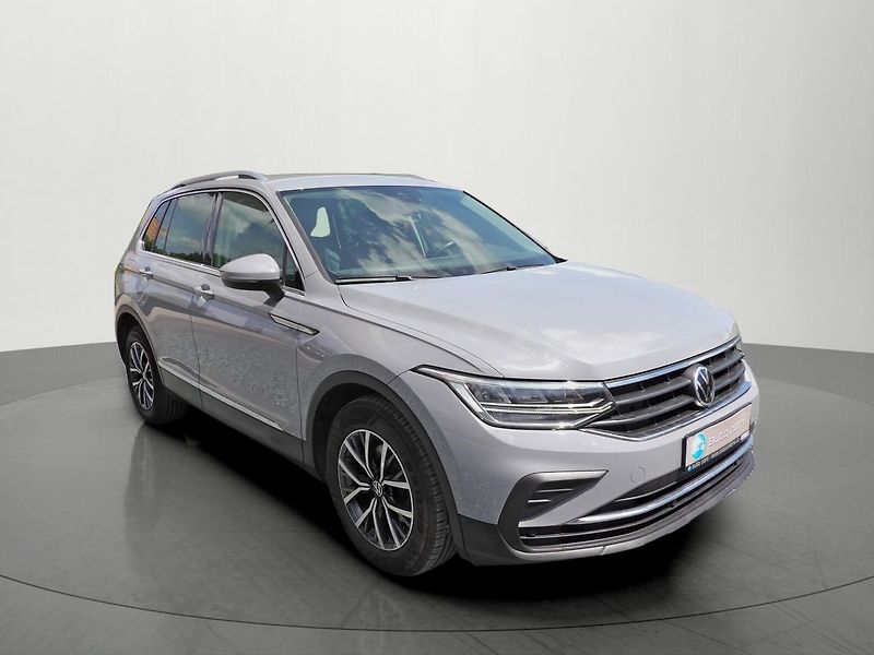 Volkswagen Tiguan 1.5TSI 110kW Virtual Life ACC - fotka 6 z 34
