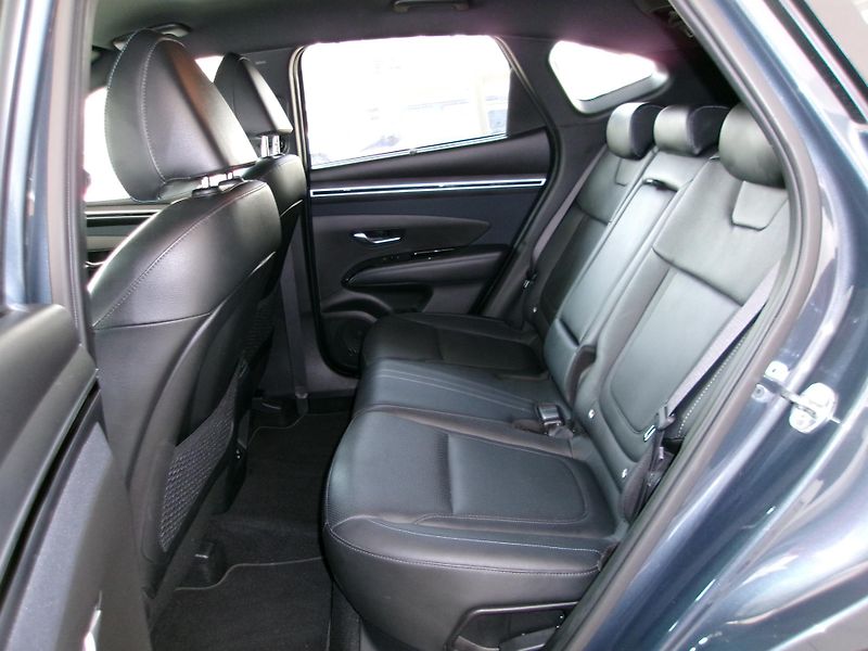 Hyundai Tucson (2022) 1.6CRDi MH 100kW AT 2WD PREMI - fotka 7 z 15