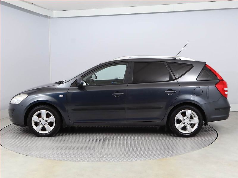 Kia Ceed (2009) 1.6 CVVT, nová STK, pěkný stav - fotka 3 z 15
