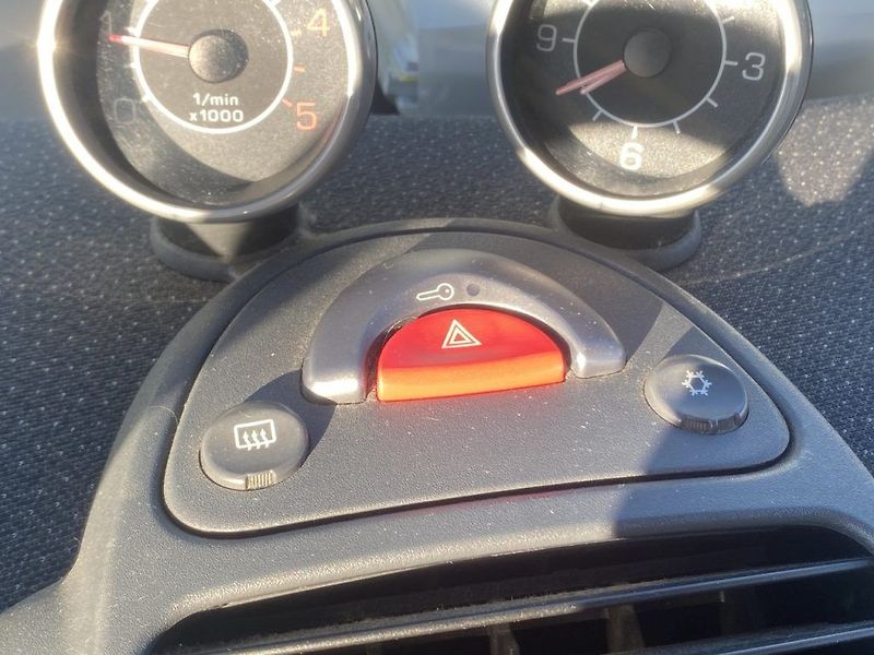 Smart Fortwo 0.8CDI, automat, panorama - fotka 13 z 17