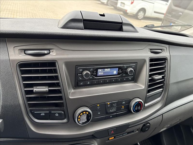 Ford Transit 2,0 EcoBlue 96kW AWD L3 DPH - fotka 27 z 35