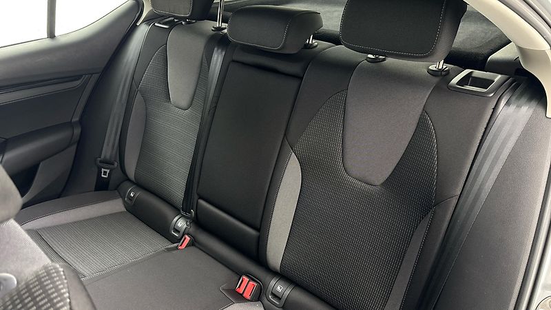 Škoda Octavia 2.0 TDI DSG Ambition - fotka 16 z 24