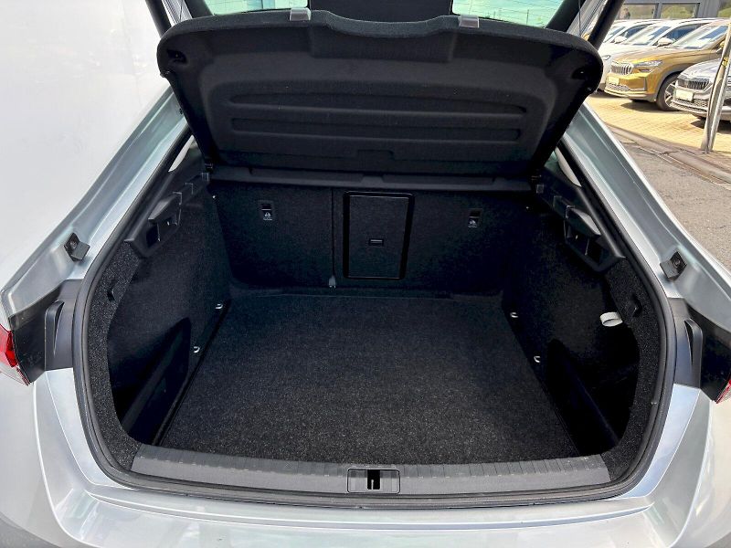 Škoda Octavia (2024) 1.5 TSI 110kW DSG Top Selectio - fotka 33 z 35