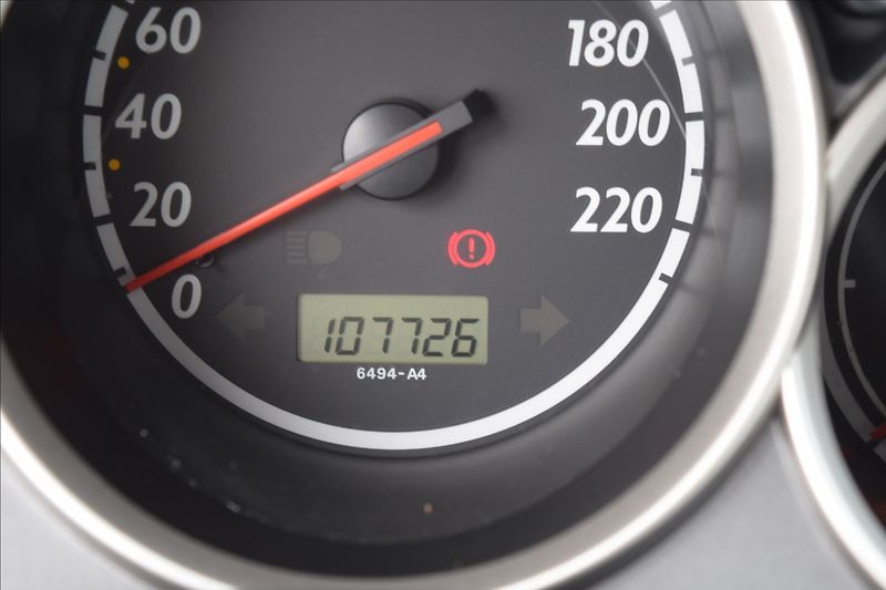 Honda Jazz 1,3 i 57KW NOVÁ STK BEZ KOROZE - fotka 39 z 45