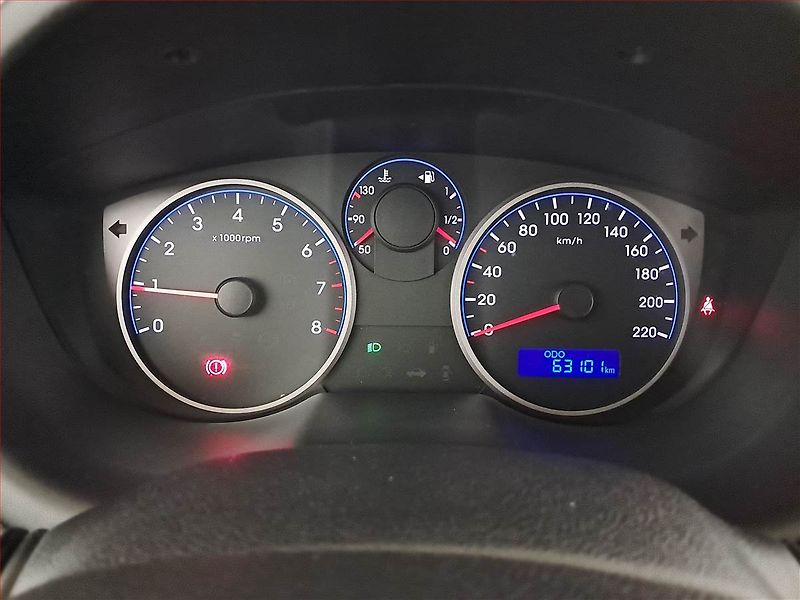 Hyundai i20 (2013) 1.2 - fotka 11 z 16