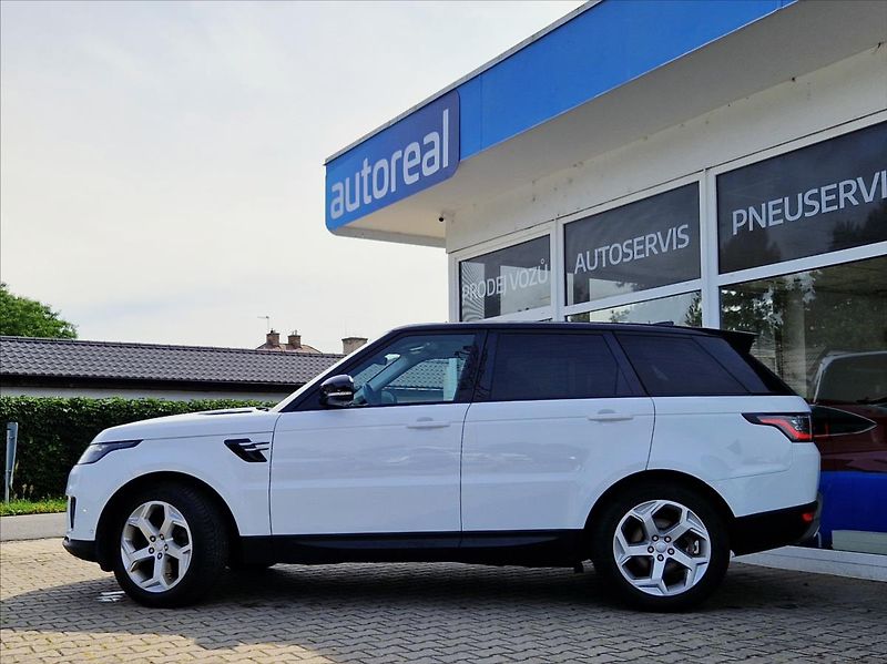 Land Rover Range Rover 3,0 TDV6 HSE PO VELK. SERVISU - fotka 2 z 48