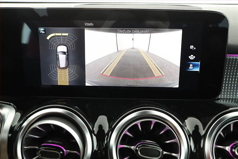 Mercedes-Benz EQB (2022) 300 4MATIC, SoH 97% - fotka 12 z 20