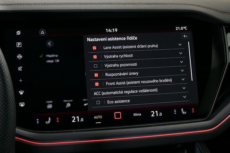 Volkswagen Touareg 3.0TDI 210kW R-Line Webasto TZ - fotka 37 z 49
