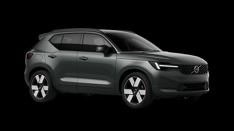 Volvo XC40 (2026) PLUS DARK, B4 FWD, 145+10 kW / - fotografie inzerátu