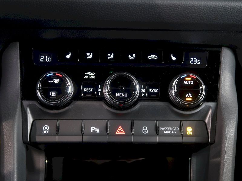 Škoda Kodiaq (2022) SPORTLINE 2.0TDI 147KW 4x4 DSG - fotka 28 z 38