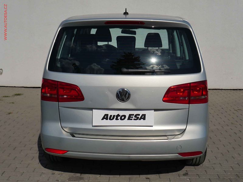 Volkswagen Touran (2013) 1.4 TSi, Trendline, TZ - fotka 5 z 16