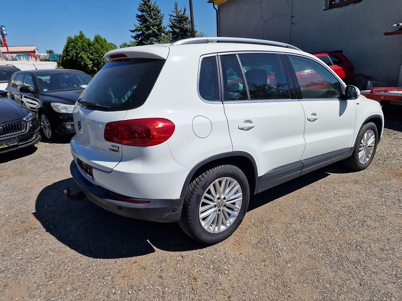 Volkswagen Tiguan 2,0TDI CUP TAŽNÉ  - fotka 4 z 19