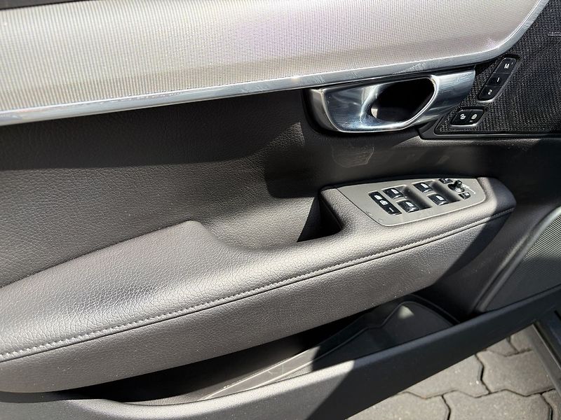 Volvo V90 2.0 D4 INCRIPTION 140kW AT - fotka 7 z 11