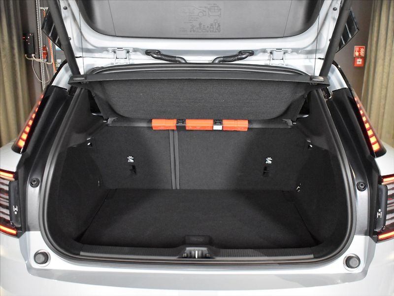 Volvo EX30 0,0 Ultra Twin preformance - fotka 10 z 20