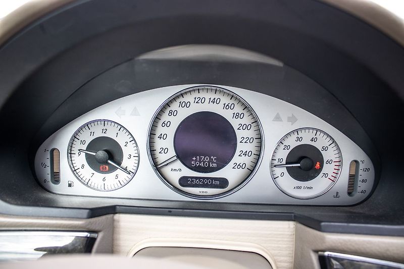Mercedes-Benz Třídy E Avantgarde - fotka 12 z 27
