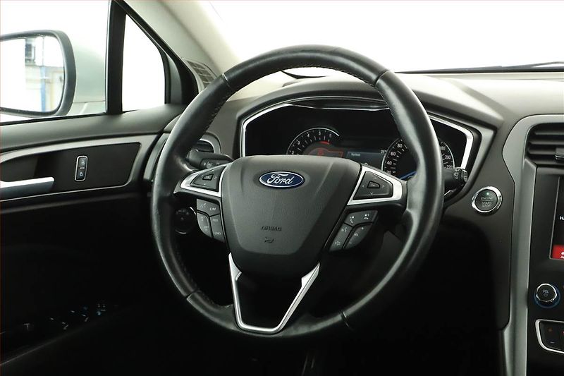 Ford Mondeo (2016) 2.0 TDCI, 4X4, Automat, Navi - fotka 17 z 18