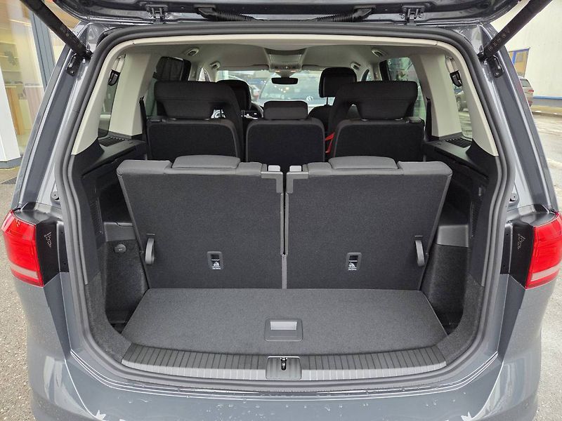 Volkswagen Touran (2026) 1.5 TSI DSG 7míst PEOPLE - fotka 30 z 34