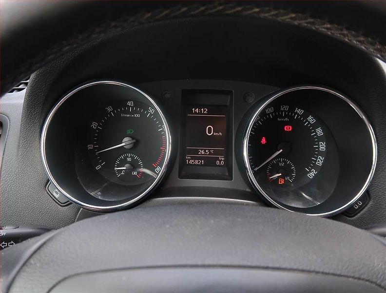 Škoda Yeti (2011) Ambition 1.2 TSI, Serv.kniha - fotka 11 z 15