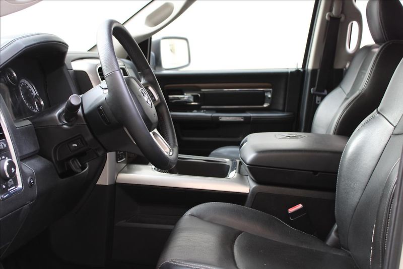 Dodge RAM 3.0L V6 EcoDIESEL / LARAMIE - fotka 11 z 43