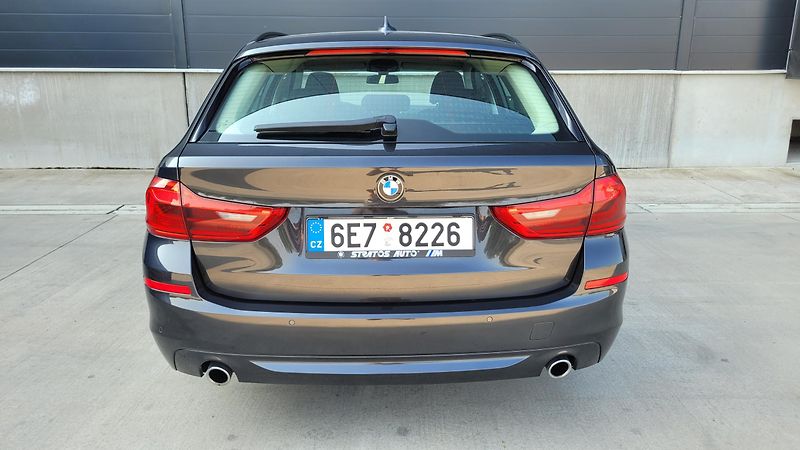 BMW Řada 5 520D manuál - fotka 11 z 25