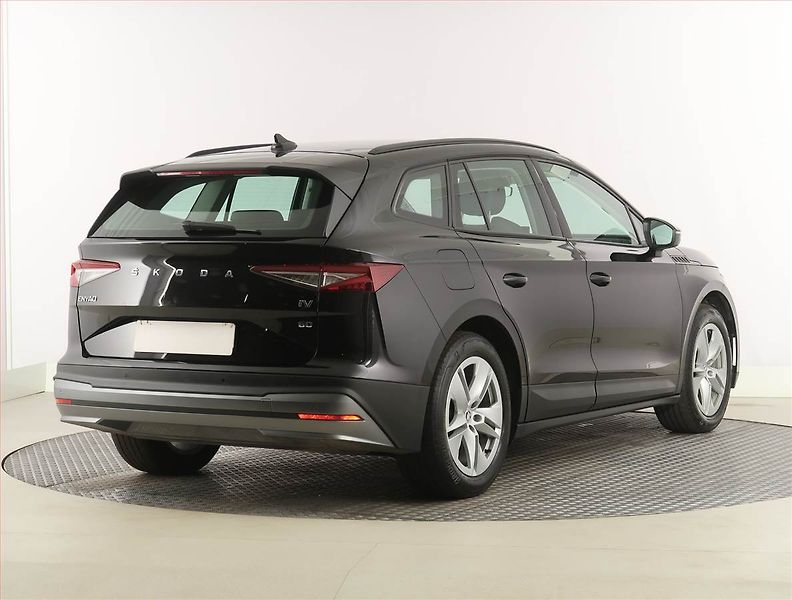 Škoda Enyaq (2022) 60 (62 kWh), SoH 92% - fotka 5 z 25