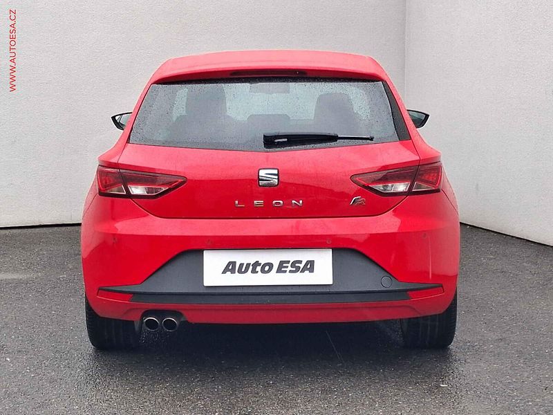 Seat Leon (2013) 1.8 TSi, FR, DSG, LED, navi - fotka 5 z 21