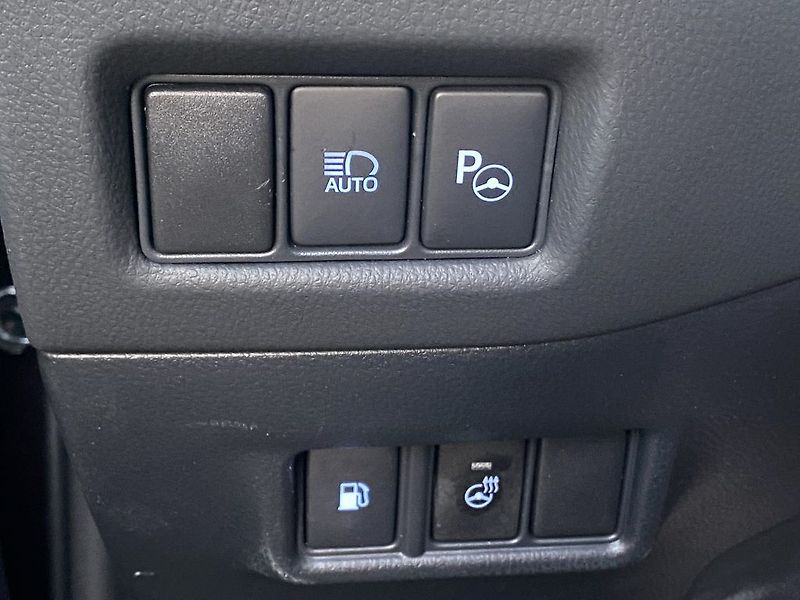 Toyota C-HR 2.0HEV, ČR, GR Sport, záruka - fotka 14 z 16
