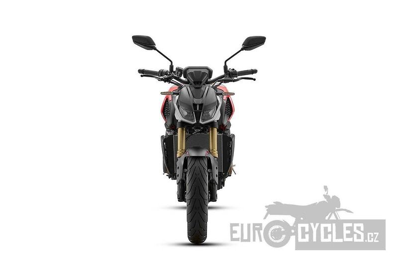 QJ Motor (2026) SRK 800 - fotka 16 z 20