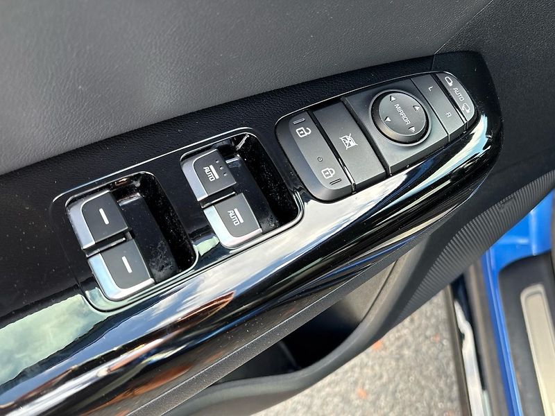Kia Sportage (2021) 1.6 T-GDi 130kW 4x4 TOP DCT - fotka 23 z 29