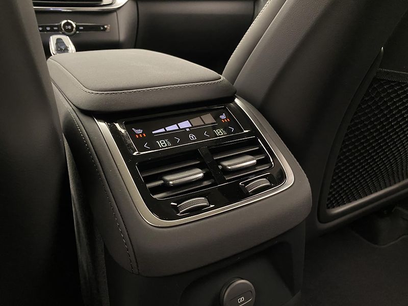 Volvo XC90 (2026) T8 AWD Plug-in BRIGHT PLUS 7m - fotka 72 z 73