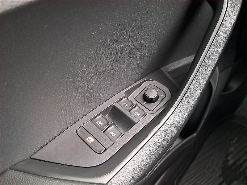 Škoda Karoq (2021) 2.0 TDI, ČR,1.maj, Serv.kniha - fotka 17 z 19