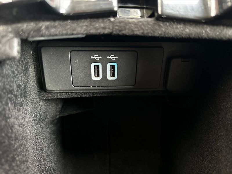 Ford Mondeo 2,0 TDCi 110kW-CZ-AUTOMAT - fotka 33 z 38