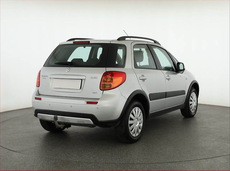 Suzuki SX4 (2015) 1.6 VVT, 4X4, ČR,1.maj - fotka 5 z 15