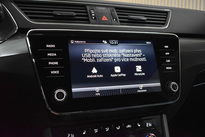 Škoda Superb 2.0 TDI REZERVACE - fotka 26 z 43