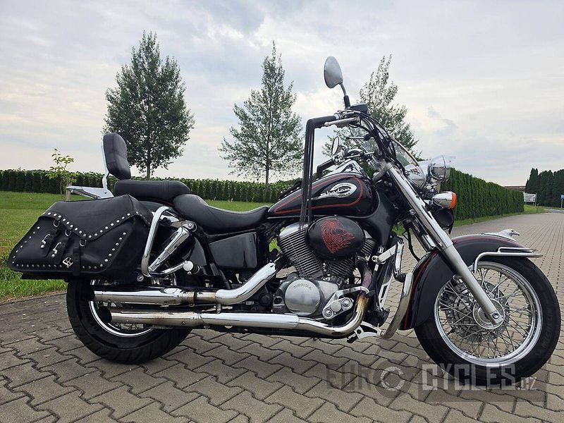 Honda VT 750 Shadow (1999) VT 750 C Shadow - fotka 2 z 18