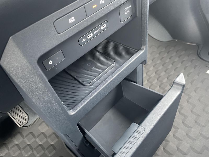 Kia PV5 (2026) 5P 4x2 PLUS 89 KW + 51,5 KWH - fotka 21 z 31